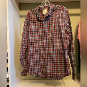 Men’s American Eagle size large button down long sleeve shirt.